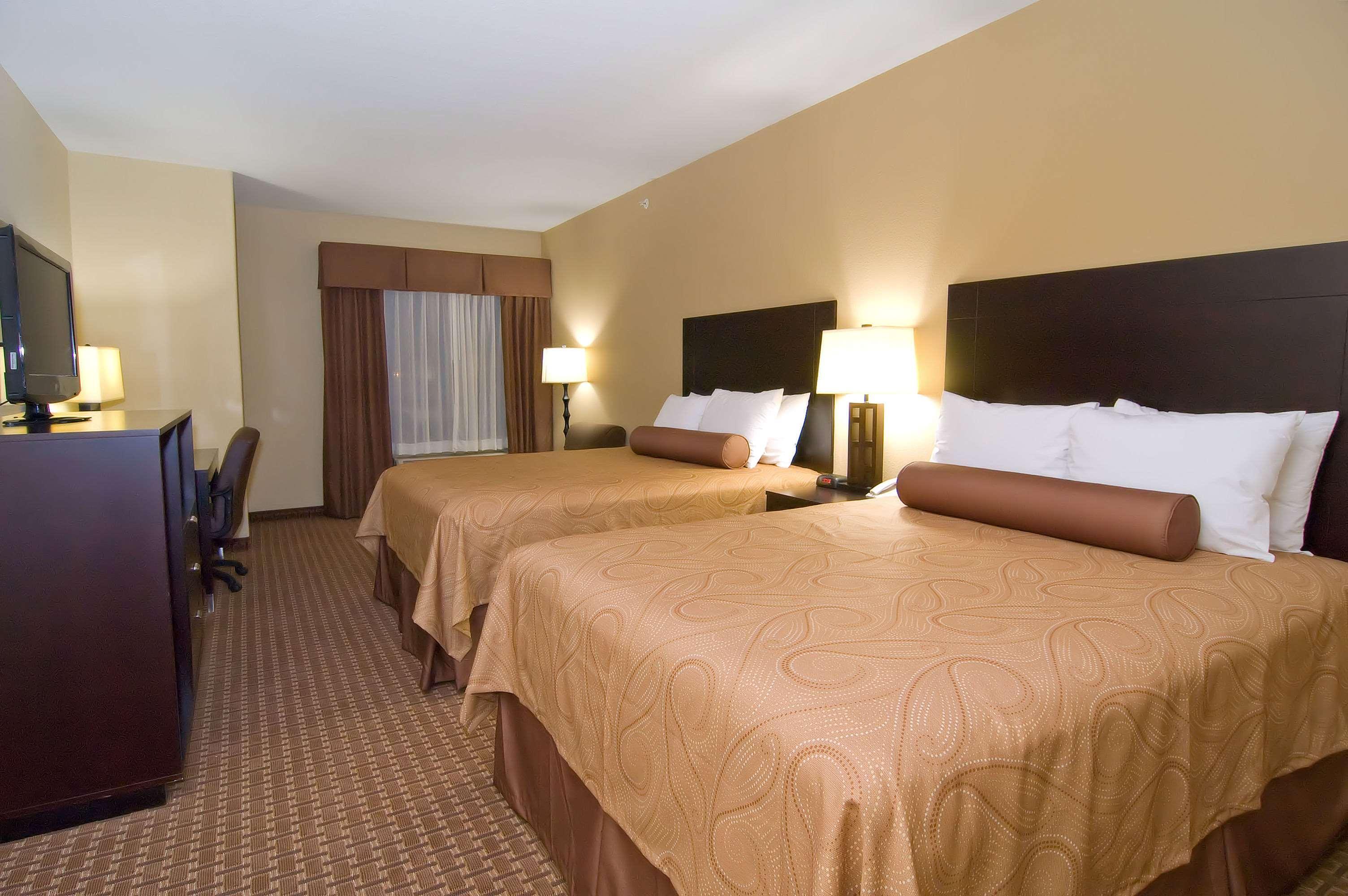 Best Western Bastrop Pines Inn Szoba fotó