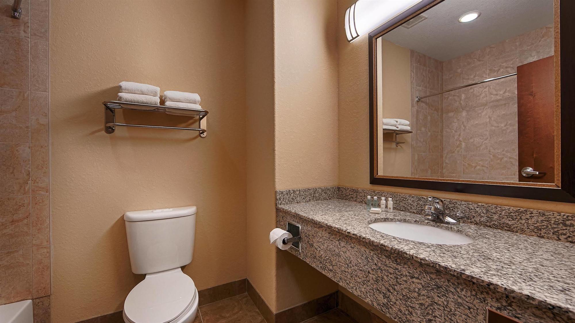 Best Western Bastrop Pines Inn Kültér fotó